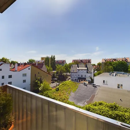 Beautiful For 6 People Located 550 M From The By Renters * Gdaňsk