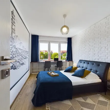 Beautiful For 6 People Located 550 M From The By Renters Appartement Gdańsk
