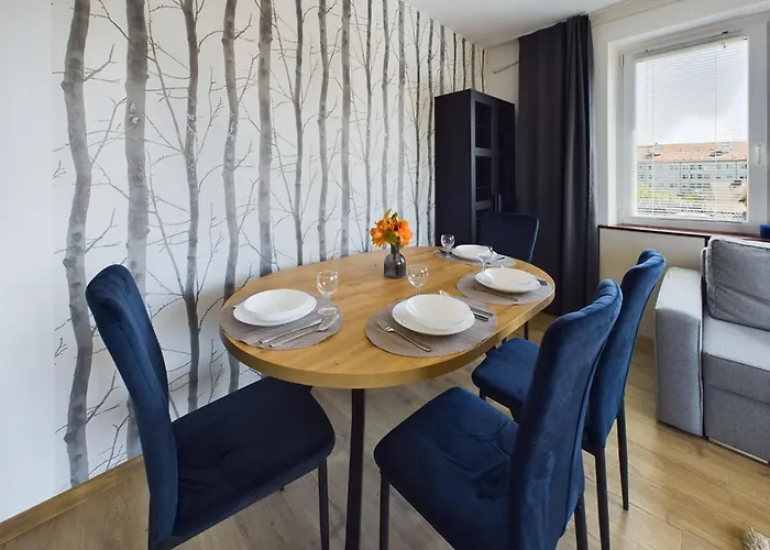 Beautiful For 6 People Located 550 M From The By Renters * 格但斯克