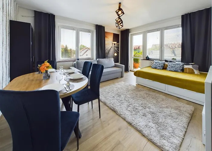 公寓 Beautiful For 6 People Located 550 M From The By Renters 格但斯克