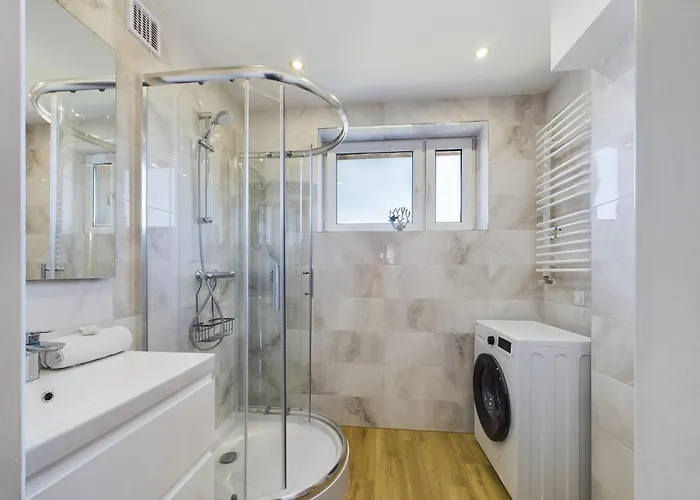 Beautiful For 6 People Located 550 M From The By Renters